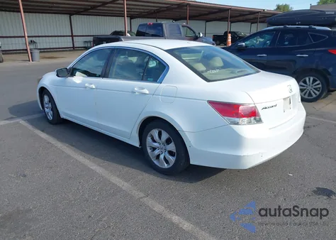 2010 Honda Accord 2.4 Ex-L z USA, uszkodzony, nr VIN 1HGCP2F82AA070016